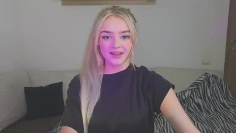 Anna online show from March 18, 2026, 1:25 pm