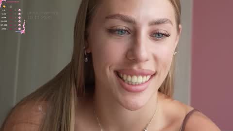 Snapshot of anna_ssweety chatting on November 10, 2025, 6:34 am Anna fansly anna sssweety online show from November 10, 2025, 6:34 am