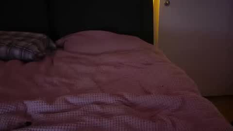 Snapshot of annabelle89x chatting on November 16, 2025, 10:54 am annabelle89x online show from November 16, 2025, 10:54 am