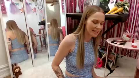 annadelrae444 online show from September 15, 2025, 6:19 pm