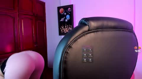 Ana Foxxx online show from February 13, 2026, 11:06 am