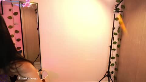 Snapshot of annakellergo chatting on January 26, 2025, 1:52 am Anna k online show from January 26, 2025, 1:52 am