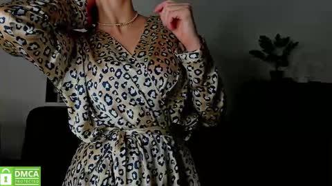 Anna online show from December 3, 2025, 6:43 am