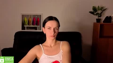 Snapshot of annakillian_kiss chatting on February 27, 2026, 12:27 pm Anna online show from February 27, 2026, 12:27 pm