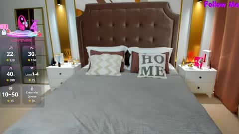 Anna online show from October 6, 2025, 1:03 am