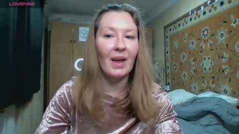 AnnaXLovers online show from January 14, 2026, 10:10 am