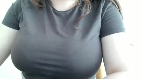 Bella online show from May 28, 2026, 7:49 am
