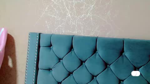       online show from December 18, 2024, 11:19 pm