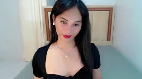 SWEET ANNE online show from September 17, 2025, 7:43 am