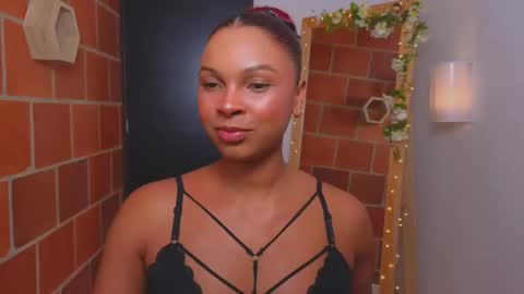 anne_rachel online show from January 14, 2025, 9:09 pm