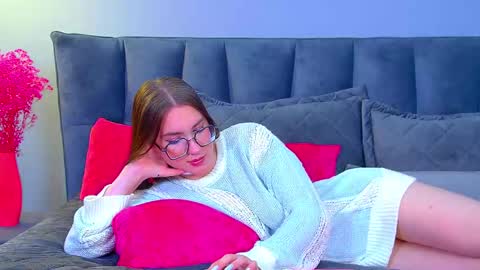 Snapshot of anneavery chatting on November 20, 2025, 9:09 am Anne online show from November 20, 2025, 9:09 am