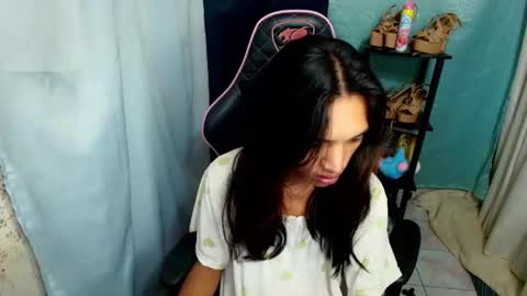 annebisyosa_angela online show from February 26, 2026, 3:22 pm