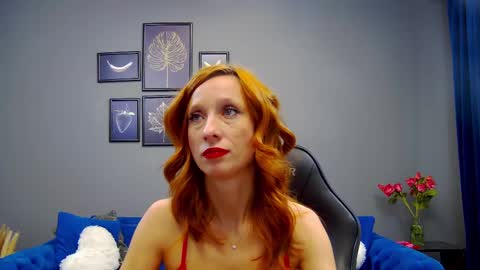 Snapshot of annehove chatting on February 28, 2025, 8:42 am Anne online show from February 28, 2025, 8:42 am