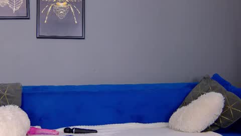 Anne online show from October 7, 2025, 4:53 am