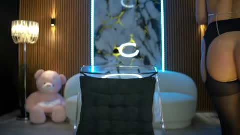 Ana online show from May 15, 2026, 3:46 am