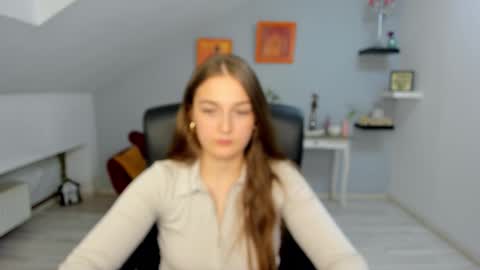 Snapshot of annewilsonn chatting on November 10, 2025, 12:59 pm annewilsonn online show from November 10, 2025, 12:59 pm