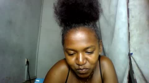 Snapshot of annick98 chatting on February 17, 2026, 7:49 am annick98 online show from February 17, 2026, 7:49 am