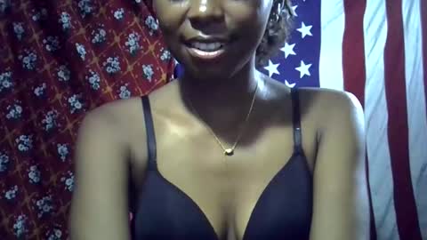 Snapshot of annie20002 chatting on February 2, 2026, 8:29 pm Annie online show from February 2, 2026, 8:29 pm