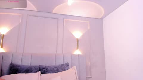 annie_20_ online show from January 14, 2026, 12:00 pm