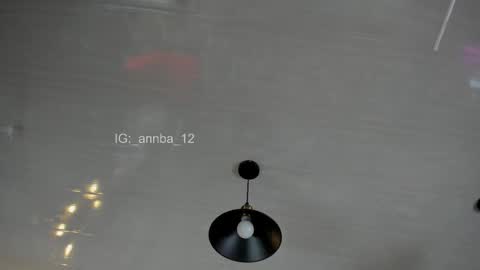 annie_barozzi online show from December 17, 2025, 1:28 pm