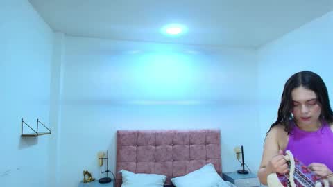 Snapshot of annie_bonnie_ chatting on February 27, 2026, 11:32 am Annie Bonnie online show from February 27, 2026, 11:32 am