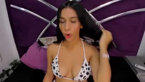 Snapshot of annie_ht chatting on June 26, 2026, 1:26 pm Annie ht online show from June 26, 2026, 1:26 pm