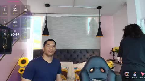 Annie lii online show from November 13, 2025, 12:59 pm