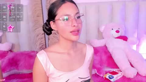   online show from October 15, 2025, 12:05 pm