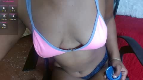 annie_scott_ online show from January 4, 2025, 7:34 pm