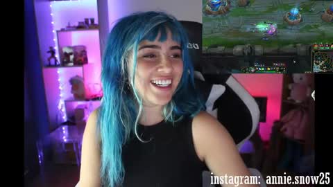 Snapshot of annie_snow_ chatting on December 20, 2024, 3:25 am JEANNE no olvides seguirme dont forget follow me uu online show from December 20, 2024, 3:25 am