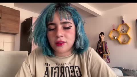 Snapshot of annie_snow_ chatting on January 29, 2025, 9:28 pm JEANNE no olvides seguirme dont forget follow me uu online show from January 29, 2025, 9:28 pm