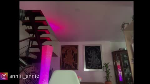 Snapshot of annie_snow_ chatting on September 9, 2025, 9:58 pm JEANNE no olvides seguirme dont forget follow me uu online show from September 9, 2025, 9:58 pm