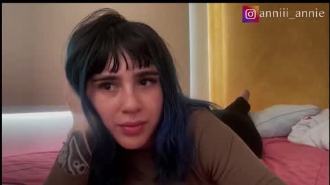 Snapshot of annie_snow_ chatting on September 12, 2025, 8:09 pm JEANNE no olvides seguirme dont forget follow me uu online show from September 12, 2025, 8:09 pm