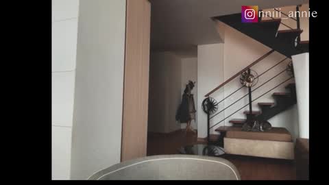 Snapshot of annie_snow_ chatting on October 15, 2025, 6:41 pm JEANNE no olvides seguirme dont forget follow me uu online show from October 15, 2025, 6:41 pm