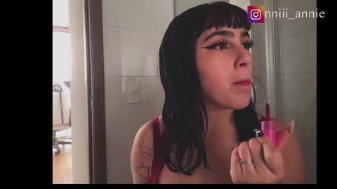 Snapshot of annie_snow_ chatting on October 16, 2025, 6:53 pm JEANNE no olvides seguirme dont forget follow me uu online show from October 16, 2025, 6:53 pm