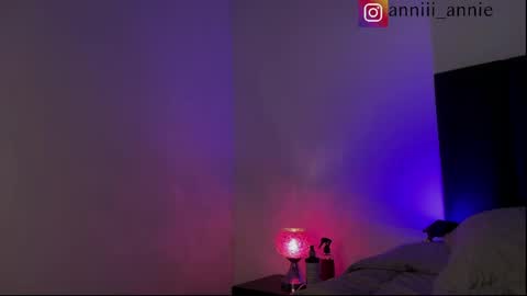 JEANNE no olvides seguirme dont forget follow me  uu online show from May 13, 2026, 11:11 pm