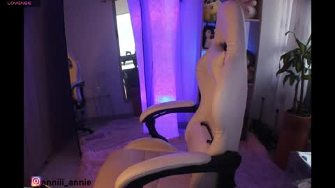 JEANNE no olvides seguirme dont forget follow me  uu online show from June 1, 2026, 10:44 pm