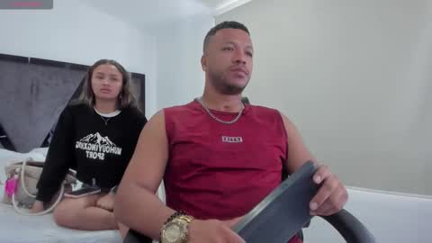 Snapshot of annieandstefan chatting on November 2, 2025, 1:57 pm Annie and Stefan online show from November 2, 2025, 1:57 pm