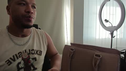 Annie and Stefan online show from January 14, 2026, 12:33 pm