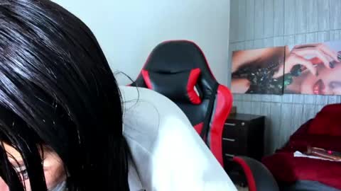 Anniee online show from May 29, 2026, 1:31 pm