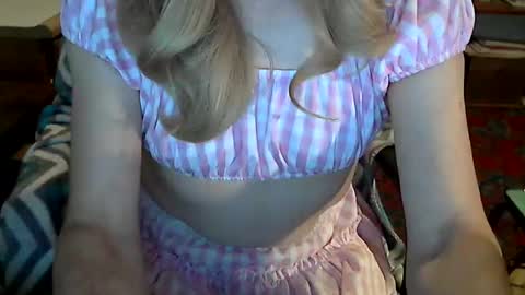 Snapshot of anniegurl chatting on January 26, 2025, 10:12 am anniegurl online show from January 26, 2025, 10:12 am