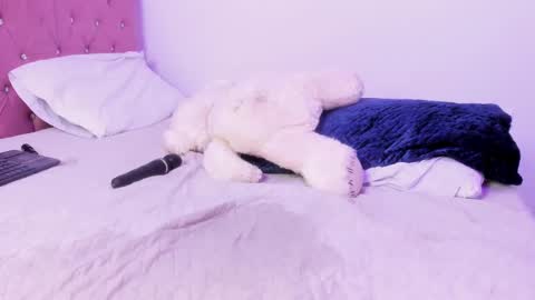 Annie online show from February 24, 2025, 1:10 pm