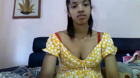 anniesexy1 online show from December 4, 2025, 10:02 am