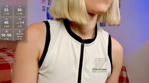 Snapshot of annietinky chatting on September 15, 2025, 3:17 am annietinky online show from September 15, 2025, 3:17 am