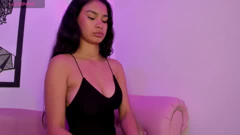 Annie Evans  online show from February 14, 2025, 5:14 pm