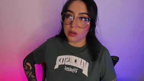 Annika online show from October 12, 2025, 1:04 am