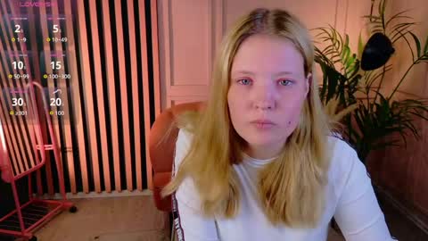Annita online show from May 28, 2026, 6:32 am