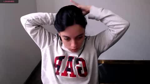 Gaby 3 online show from November 19, 2025, 2:06 pm