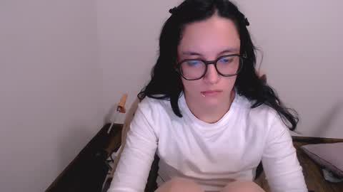 Gaby 3 online show from March 16, 2026, 5:44 am