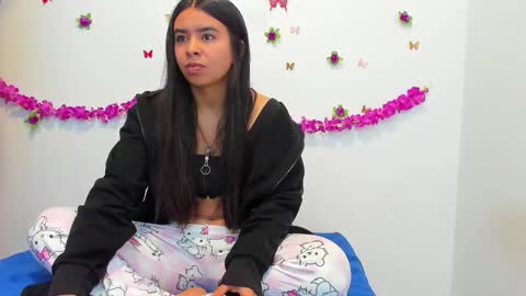 annie online show from January 10, 2026, 7:54 am